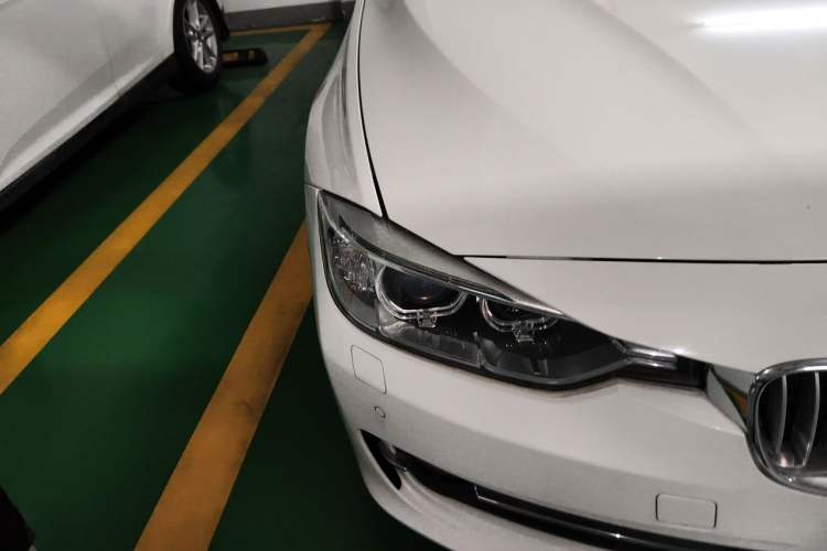Used BMW 3 Series 2015 316Li Fashion Model Right Front Headlight