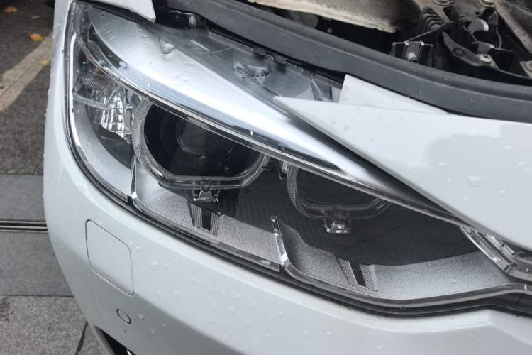 Used BMW 3 Series 2015 320Li Luxury Edition Fashion Model Right Front Headlight