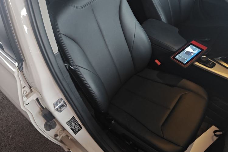Used BMW 3 Series 2015 320Li Luxury Edition Fashion Model Right Front Seat