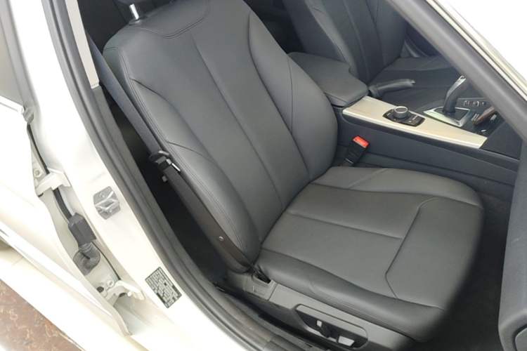 Used BMW 3 Series 2015 320Li Luxury Edition Fashion Model Right Front Seat