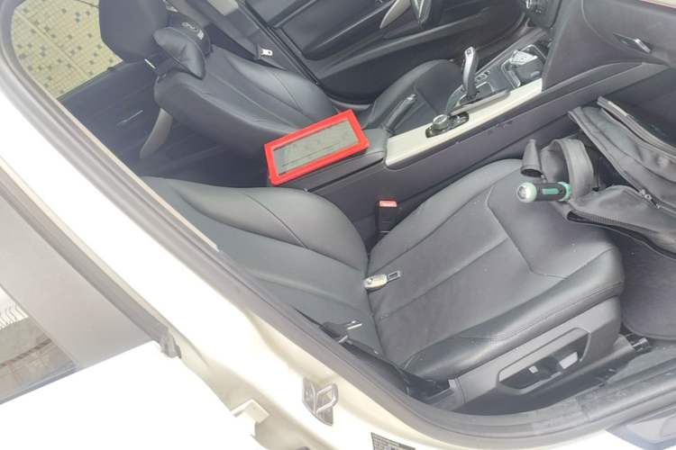 Used BMW 3 Series 2015 320Li Luxury Edition Fashion Model Right Front Seat