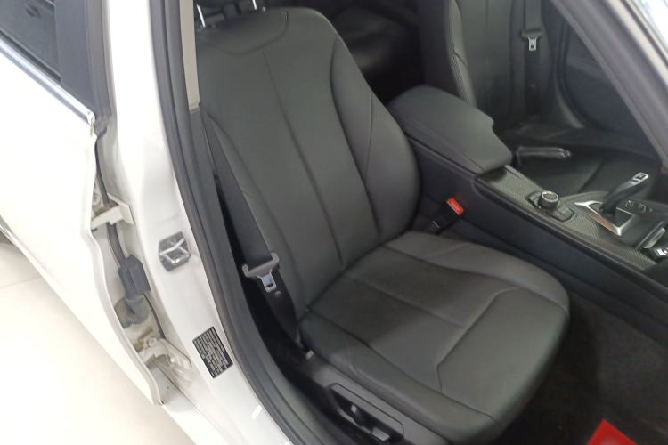 Used BMW 3 Series 2015 320Li Luxury Edition Fashion Model Right Front Seat