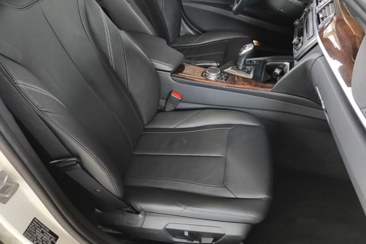 Used BMW 3 Series 2015 320Li Luxury Design Package Premium Edition Right Front Seat