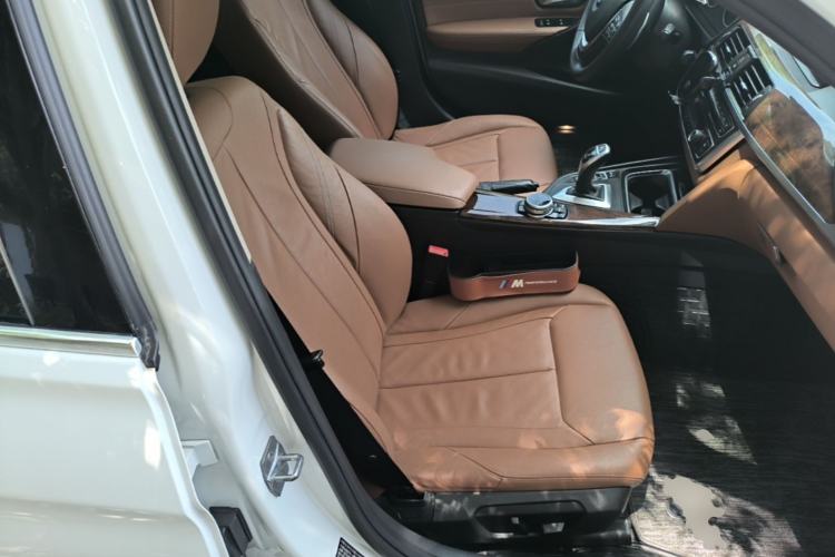 Used BMW 3 Series 2015 320Li Luxury Design Package Right Front Seat