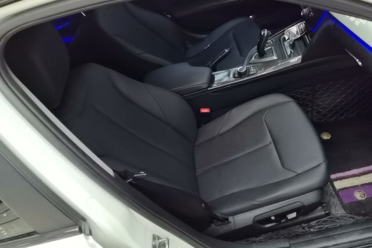 Used BMW 3 Series 2015 316Li Fashion Model Right Front Seat
