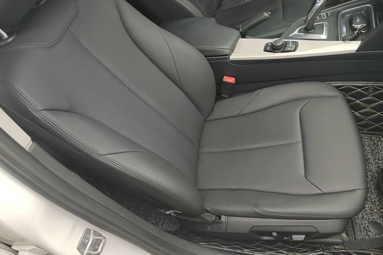 Used BMW 3 Series 2015 320Li Fashion Model Right Front Seat