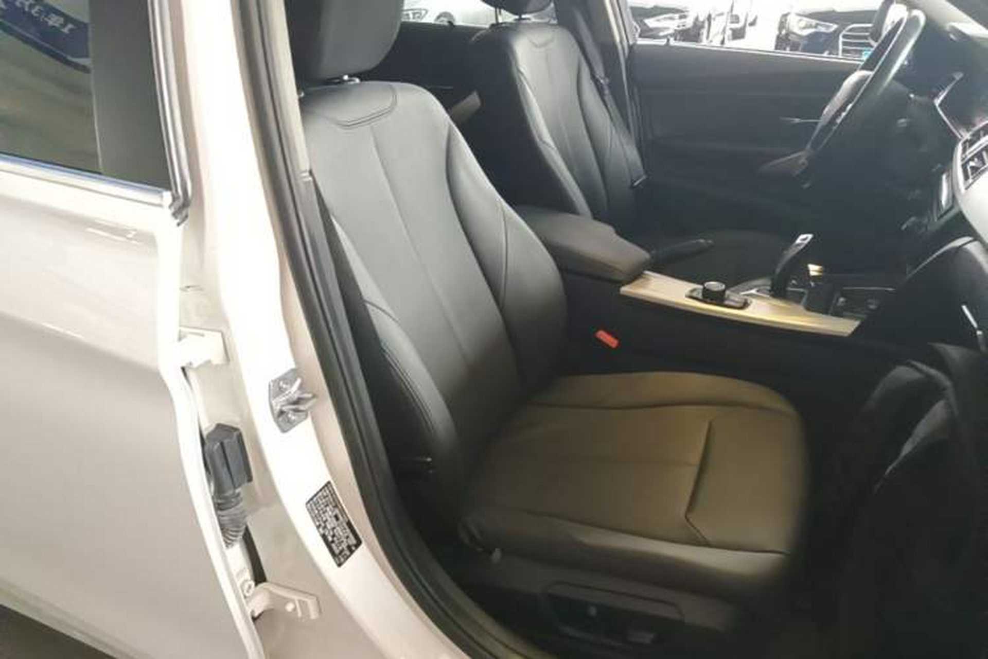 Used BMW 3 Series 2015 320Li Luxury Edition Fashion Model Right Front Seat