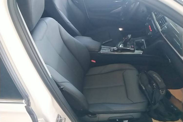 Used BMW 3 Series 2015 320Li Fashion Model Right Front Seat