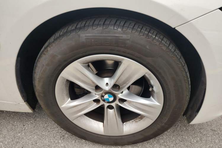 Used BMW 3 Series 2015 320i Fashion Model Right Front Wheel Hub