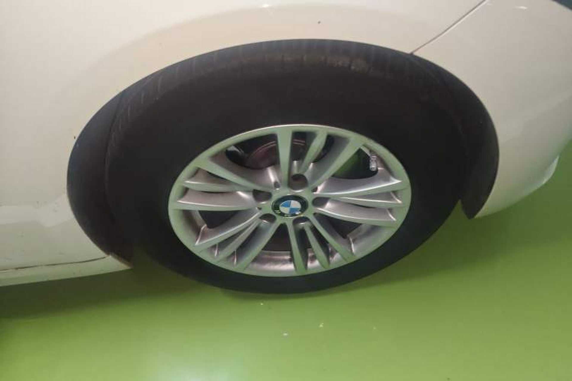 Used BMW 3 Series 2015 320Li Fashion Model Right Front Wheel Hub