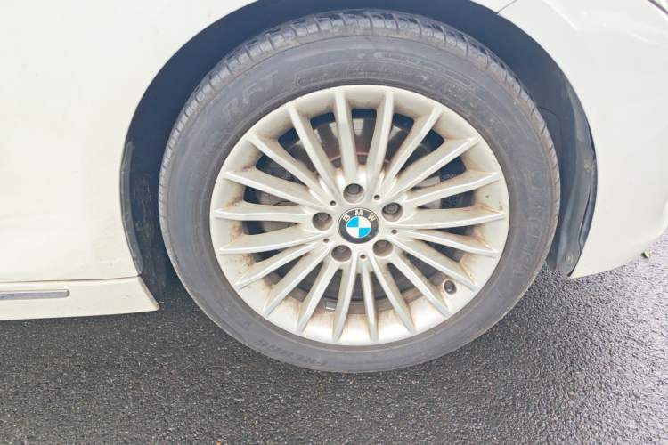 Used BMW 3 Series 2015 320Li Luxury Design Package Right Front Wheel Hub