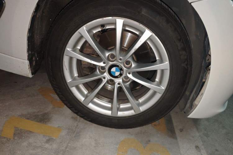 Used BMW 3 Series 2015 316i Active Edition Right Front Wheel Hub