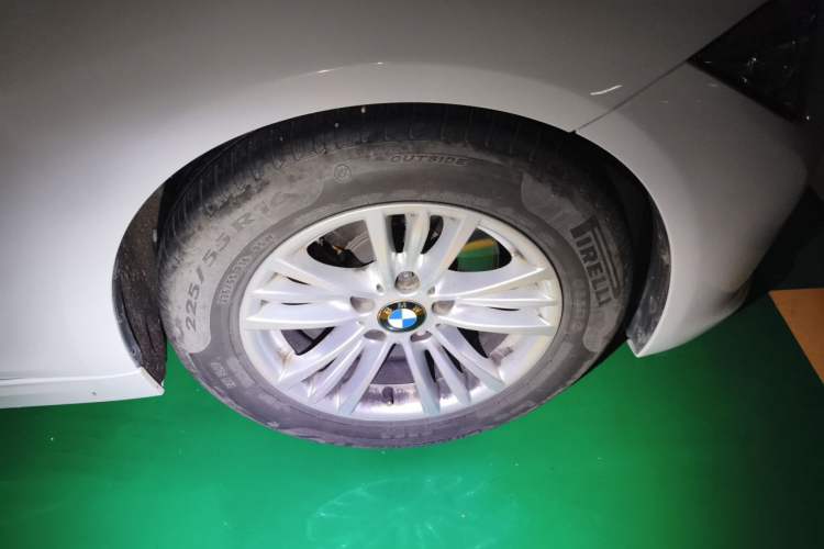 Used BMW 3 Series 2015 320Li Luxury Edition Fashion Model Right Front Wheel Hub