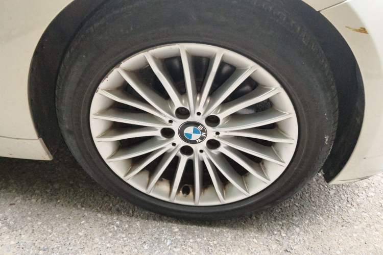 Used BMW 3 Series 2015 320Li Luxury Design Package Premium Edition Right Front Wheel Hub