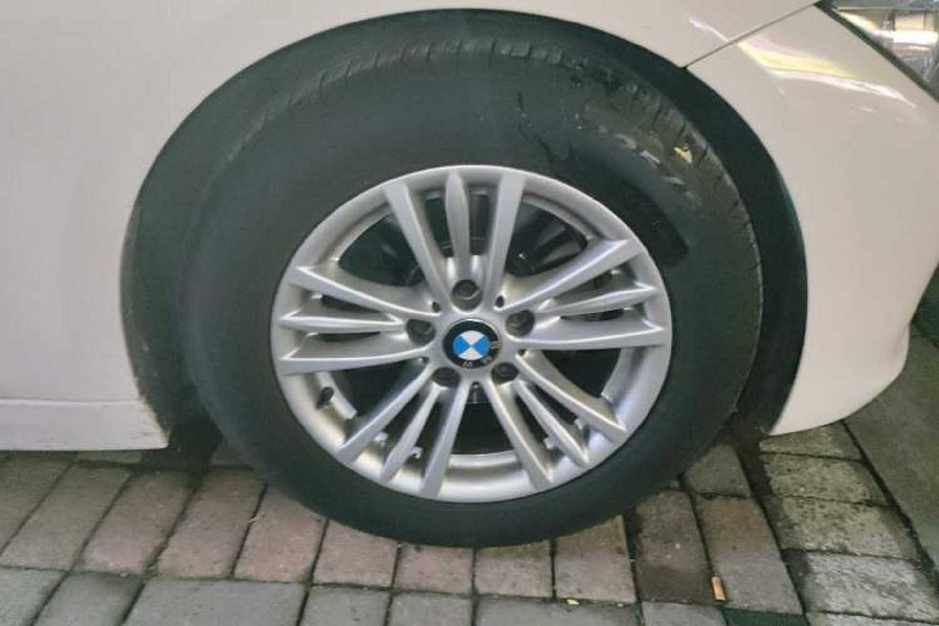 Used BMW 3 Series 2015 320Li Luxury Edition Fashion Model Right Front Wheel Hub