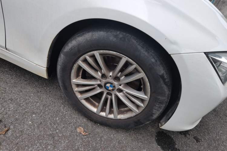 Used BMW 3 Series 2015 320Li Luxury Edition Fashion Model Right Front Wheel Hub