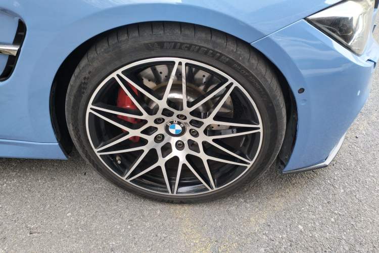Used BMW 3 Series 2015 335Li Sport Design Package Right Front Wheel Hub