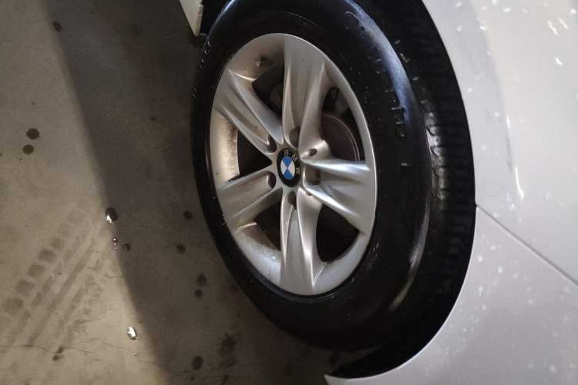 Used BMW 3 Series 2015 320i Luxury Line Stylish Edition Right Front Wheel Hub