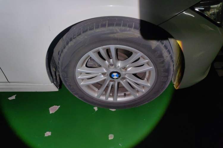 Used BMW 3 Series 2015 320Li Luxury Edition Fashion Model Right Front Wheel Hub
