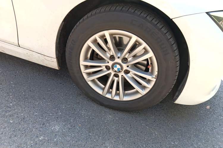 Used BMW 3 Series 2015 320i Fashion Model Right Front Wheel Hub