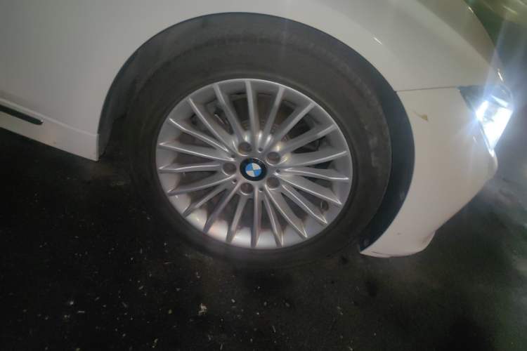 Used BMW 3 Series 2015 320Li Luxury Design Package Premium Edition Right Front Wheel Hub
