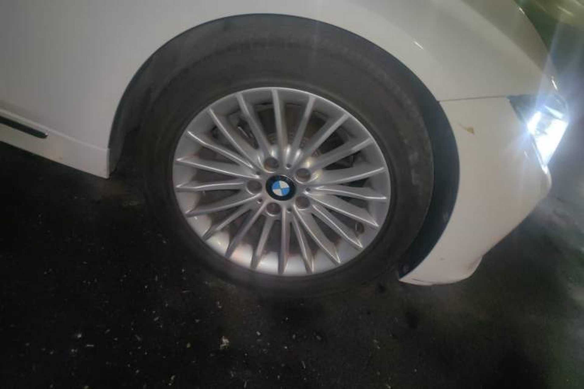 Used BMW 3 Series 2015 320Li Luxury Design Package Premium Edition Right Front Wheel Hub