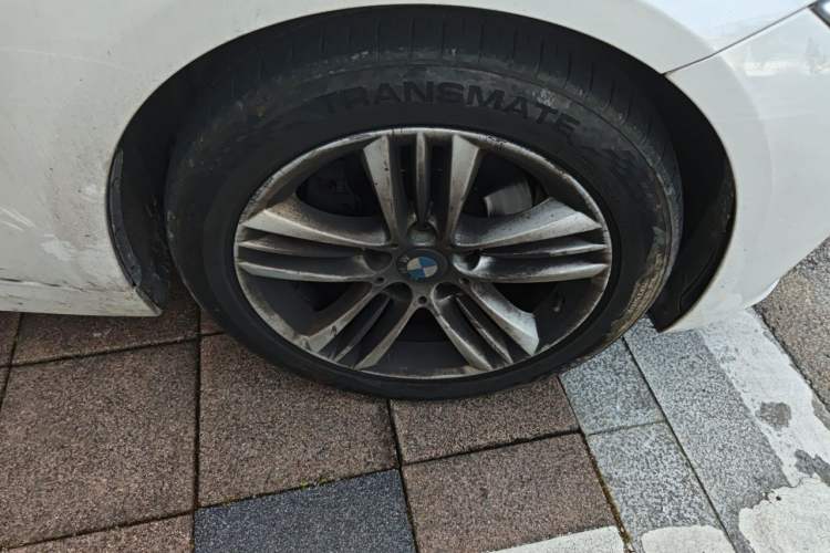 Used BMW 3 Series 2015 320Li Luxury Edition Fashion Model Right Front Wheel Hub