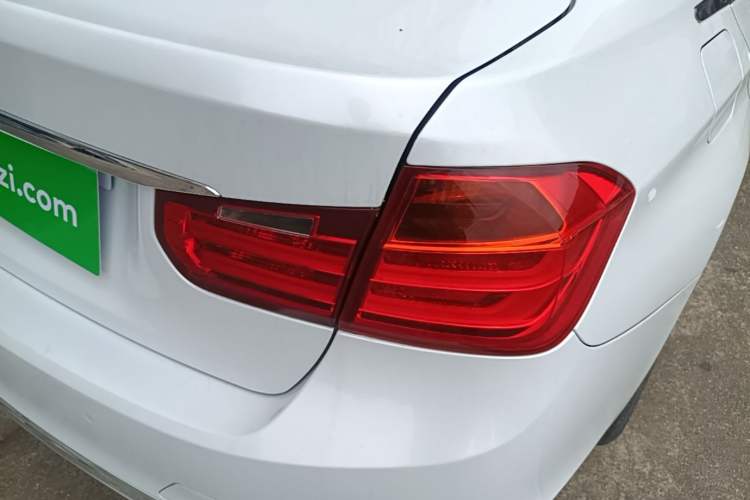 Used BMW 3 Series 2015 320Li Luxury Design Package Right Rear Taillight