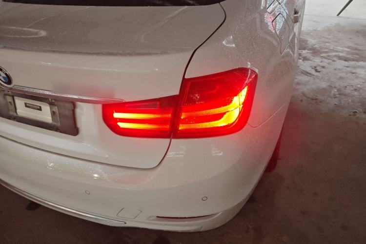 Used BMW 3 Series 2015 320Li Luxury Edition Fashion Model Right Rear Taillight