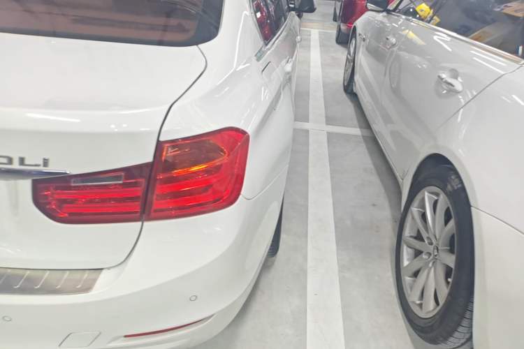 Used BMW 3 Series 2015 320Li Luxury Edition Fashion Model Right Rear Taillight