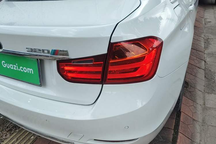 Used BMW 3 Series 2015 320Li Luxury Edition Fashion Model Right Rear Taillight