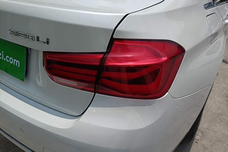 Used BMW 3 Series 2015 320Li Luxury Edition Fashion Model Right Rear Taillight