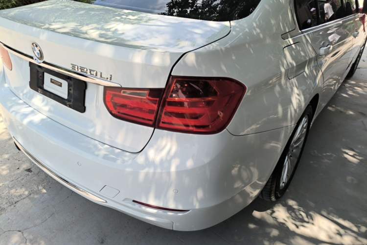 Used BMW 3 Series 2015 320Li Luxury Design Package Right Rear Taillight