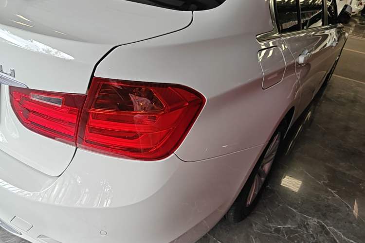 Used BMW 3 Series 2015 320Li Luxury Edition Fashion Model Right Rear Taillight