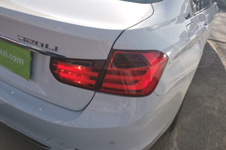 Used BMW 3 Series 2015 320Li Luxury Edition Fashion Model Right Rear Taillight