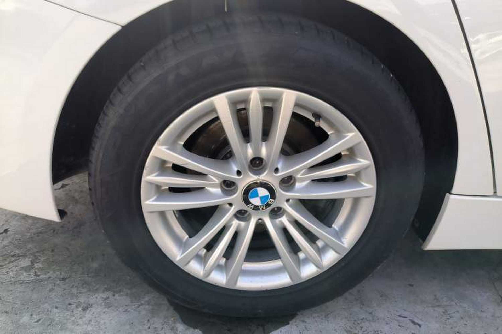 Used BMW 3 Series 2015 320Li Luxury Edition Fashion Model Right Rear Wheel Hub