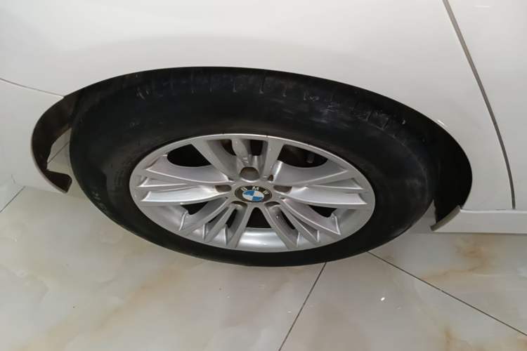 Used BMW 3 Series 2015 320Li Fashion Model Right Rear Wheel Hub