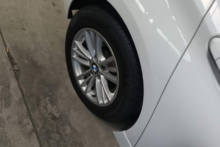 Used BMW 3 Series 2015 320Li Luxury Edition Fashion Model Right Rear Wheel Hub