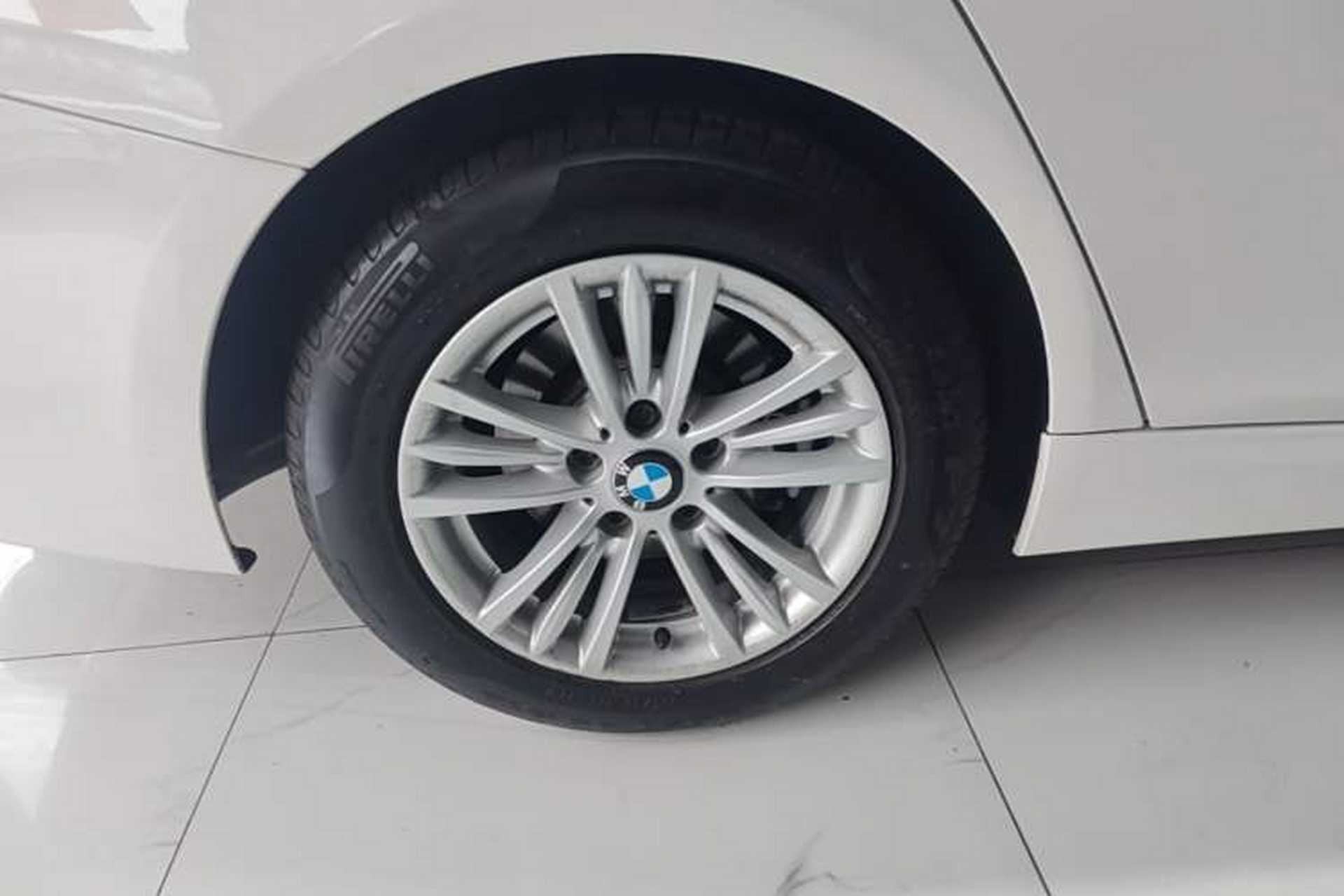 Used BMW 3 Series 2015 316Li Fashion Model Right Rear Wheel Hub
