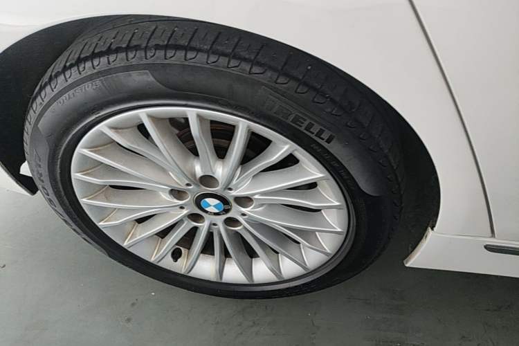 Used BMW 3 Series 2015 320Li Luxury Design Package Premium Edition Right Rear Wheel Hub