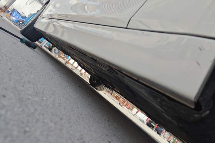 Used BMW 3 Series 2015 320Li Luxury Edition Fashion Model Right Side Sill