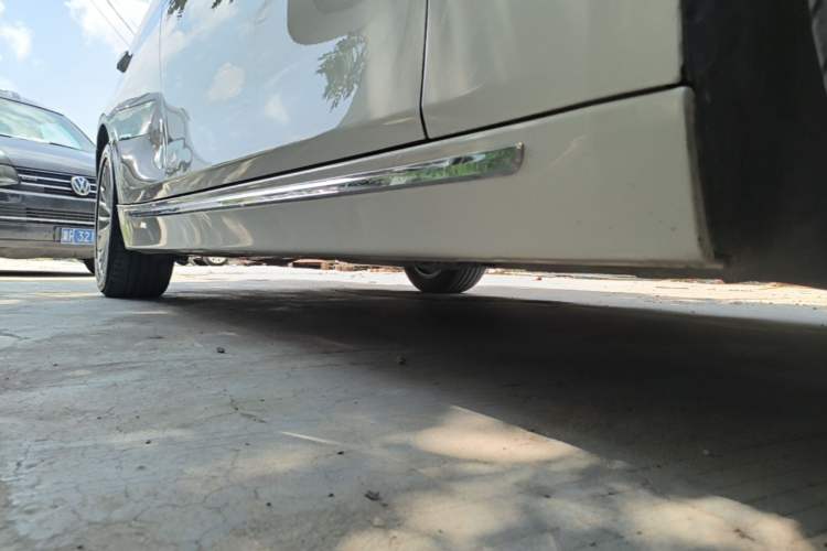 Used BMW 3 Series 2015 320Li Luxury Design Package Right Side Sill