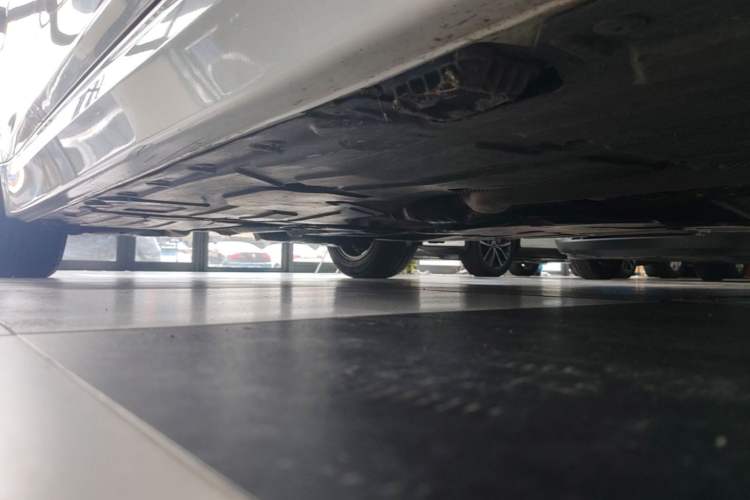 Used BMW 3 Series 2015 320Li Luxury Edition Fashion Model Right Side Sill