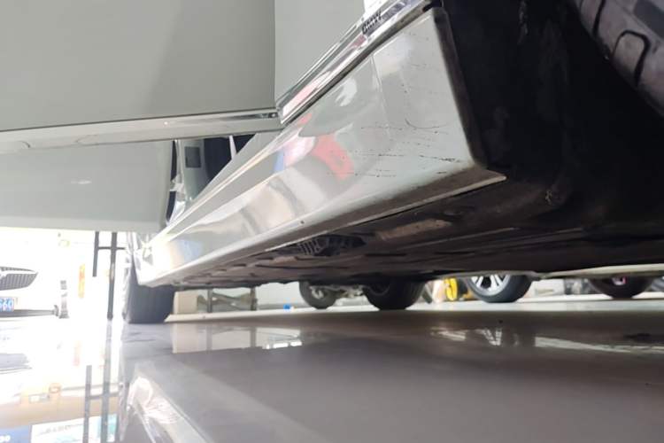 Used BMW 3 Series 2015 316Li Fashion Model Right Side Sill