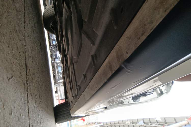 Used BMW 3 Series 2015 320Li Luxury Edition Fashion Model Right Side Sill
