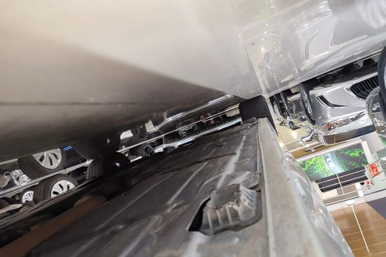 Used BMW 3 Series 2015 328Li xDrive Fashion Model Right Side Sill
