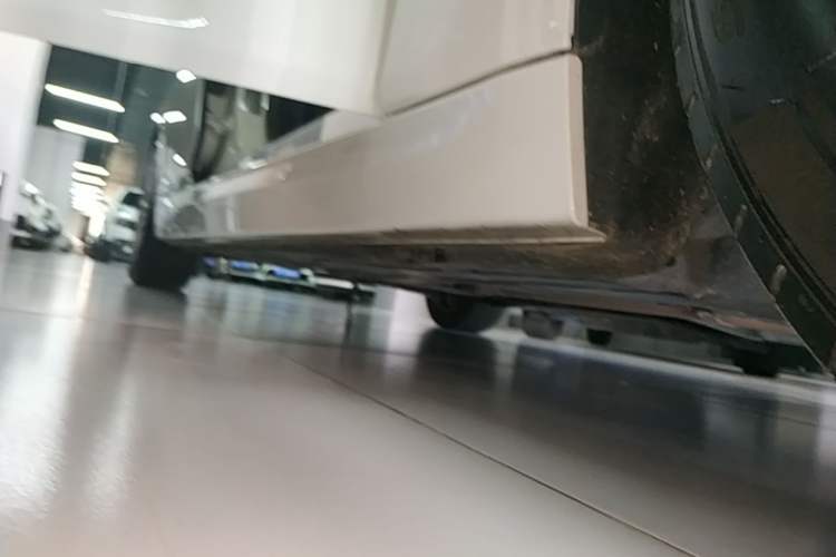 Used BMW 3 Series 2015 320Li Fashion Model Right Side Sill
