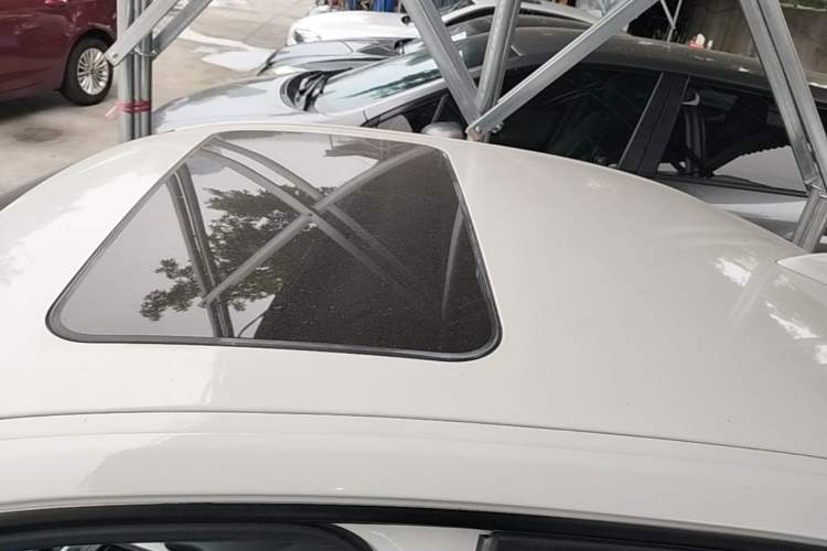 Used BMW 3 Series 2015 316i Active Edition Roof