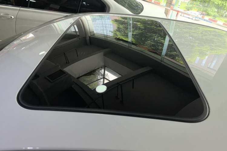 Used BMW 3 Series 2015 320i Fashion Model Roof