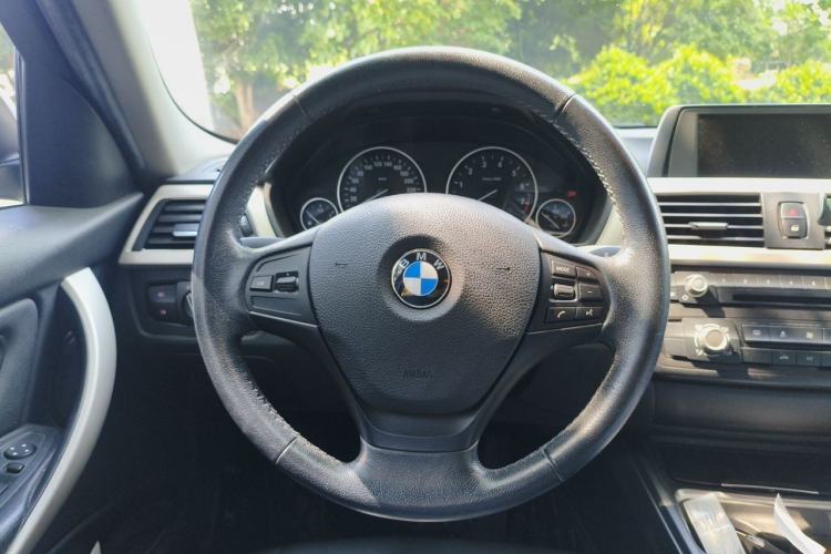 Used BMW 3 Series 2015 320i Active Edition Steering Wheel